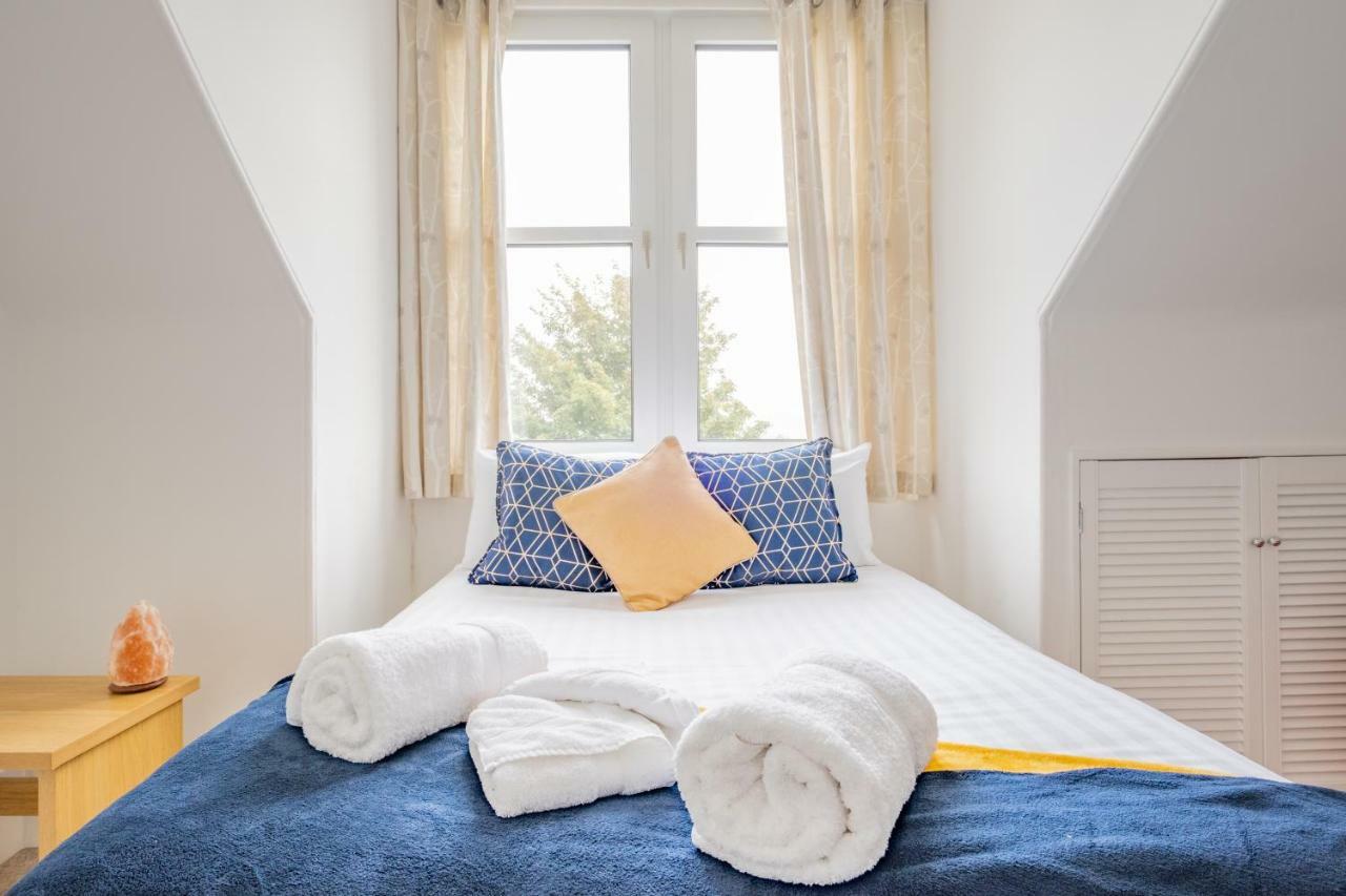 2 Bedroom Apt At Sensational Stay Serviced Accommodation Aberdeen - Clifton Road Exterior foto